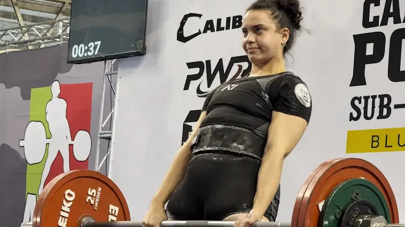 Powerlifting athlete during a deadlift
